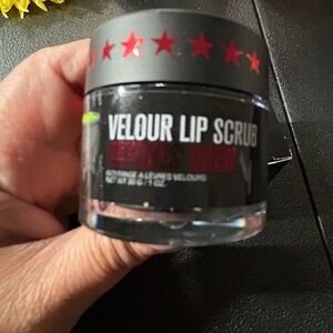 Jeffree Star ⭐️ Velour Lip Scrub NEW
